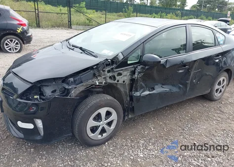 2015 Toyota Prius Four z USA, uszkodzony, nr VIN JTDKN3DU4F1867686